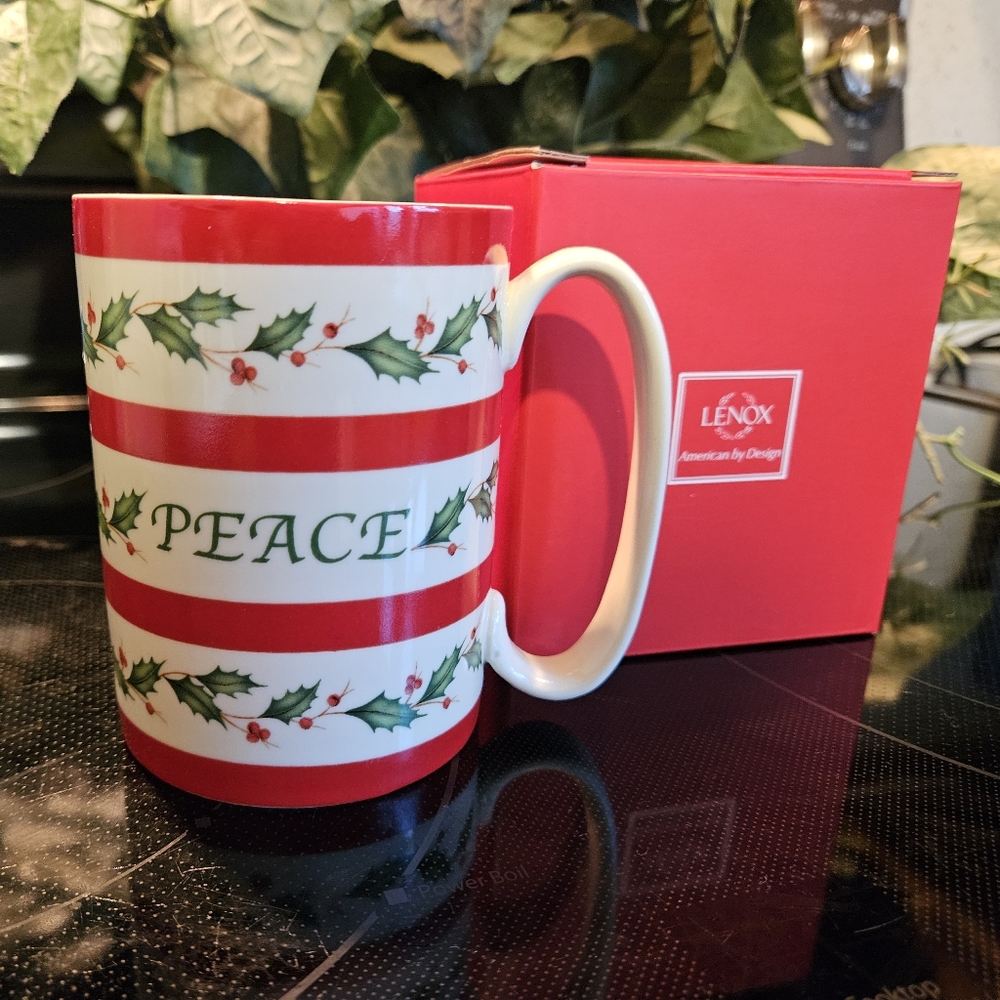 Lenox Holiday Wishing You Love Cup Mug Holly Berries & Stripes Porcelain 12 Oz